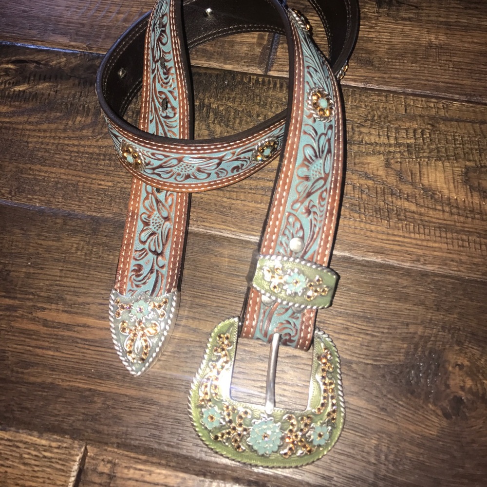 *NEW* Nocona Western BLING Leather Belt (Medium)